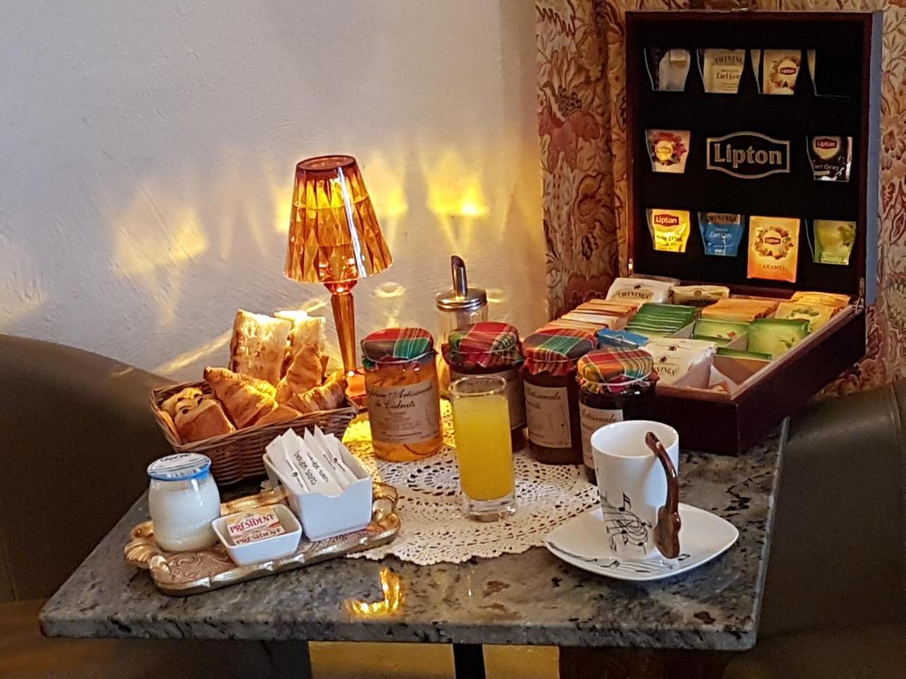 Hotel Restaurant U Castellu Vizzavona Eksteriør bilde